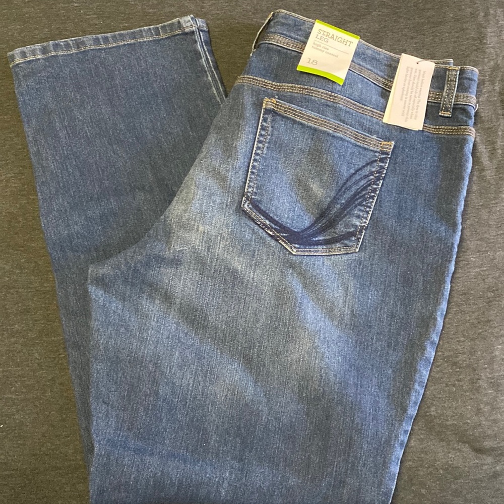 Womens Style & Co sz 18 jeans